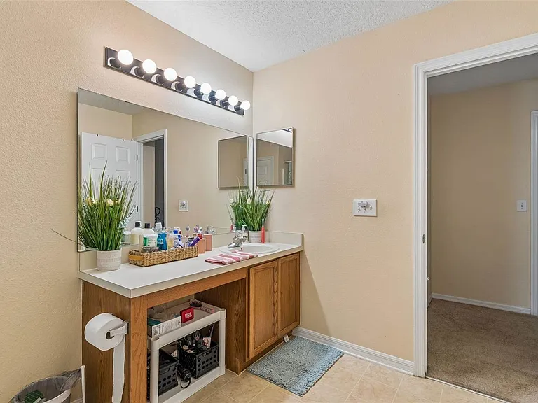2401 Silvermoss Dr — Photo 26