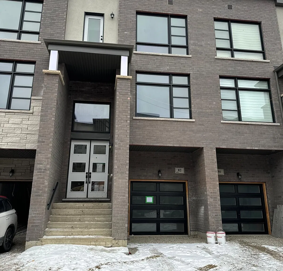3 bed, $3,700 — Photo 1