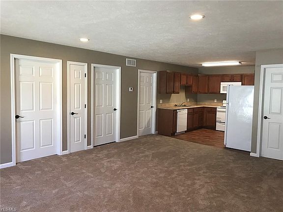3rd image of 625 11th Dr NW