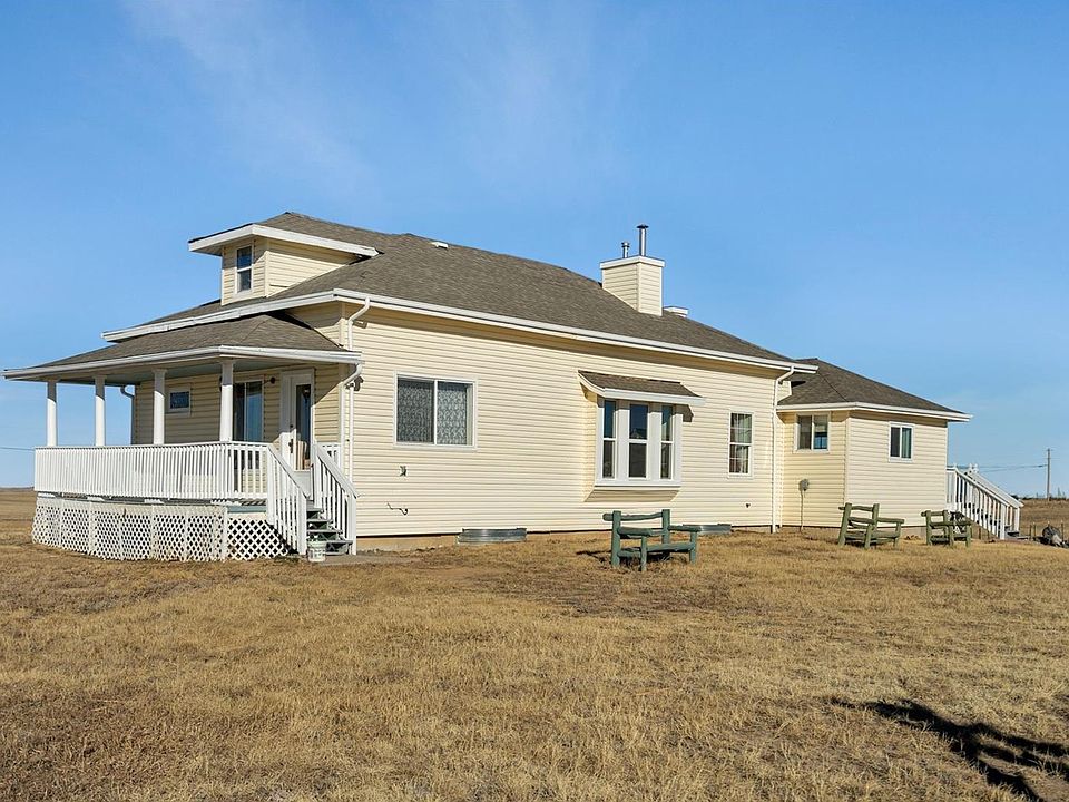 1st image of 1405 Private Road 104