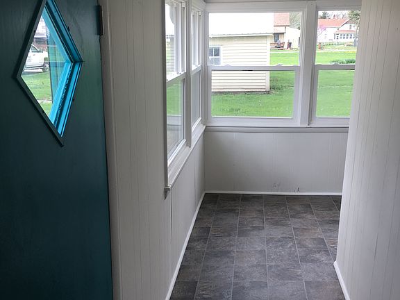 Entry/mud room