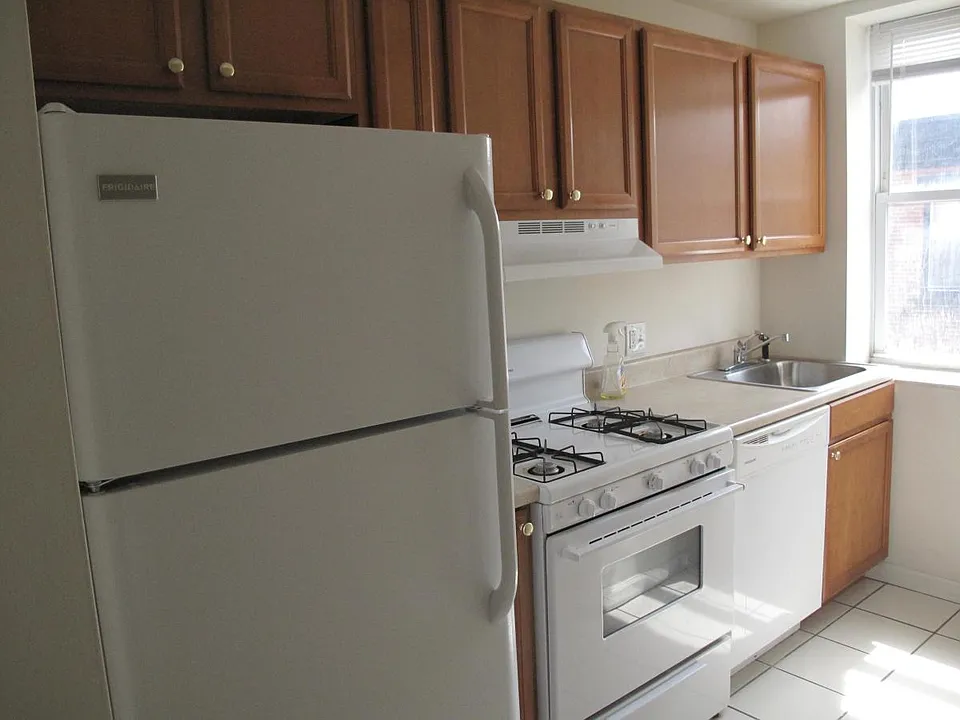 2231 Grays Ferry Ave #2F