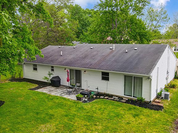 2nd image of 2400 Cherokee Dr