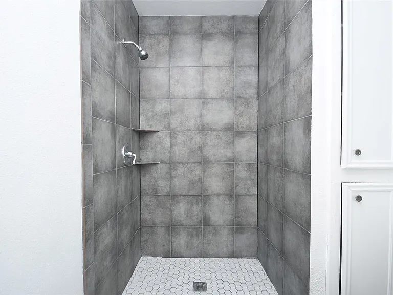 510 Chambly Dr — Photo 29