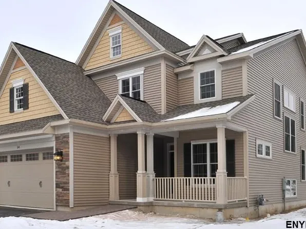 5 Emerald Ter, Clifton Park, NY 12065