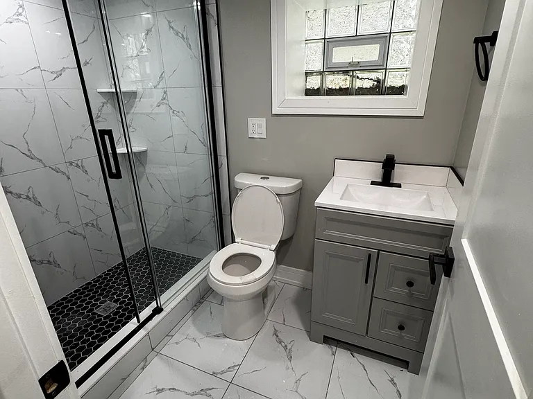 1427 N Lawndale Ave #BASEMENT — Photo 6