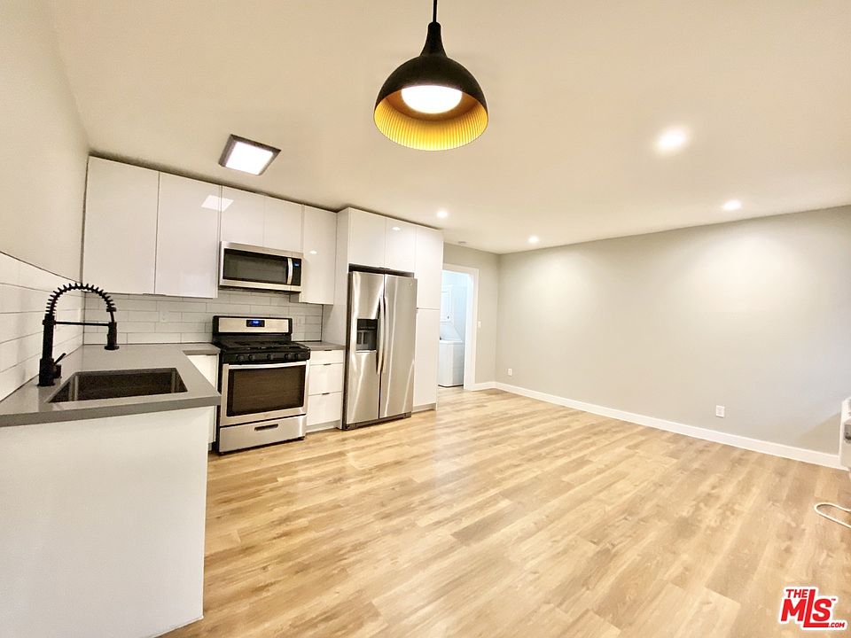 2nd image of 5635 Monte Vista St #209