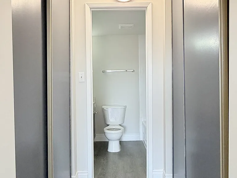 10 Pearl St W #103 — Photo 10