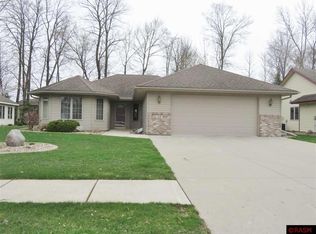 113 Amber Ln, Mankato, MN 56001