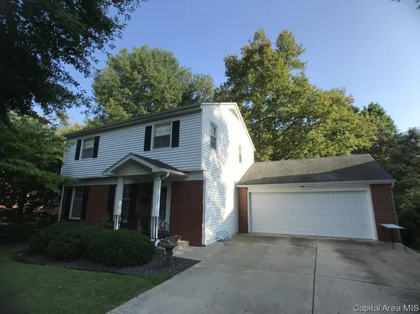 2166 Greenbriar Rd, Leland Grove, IL 62704