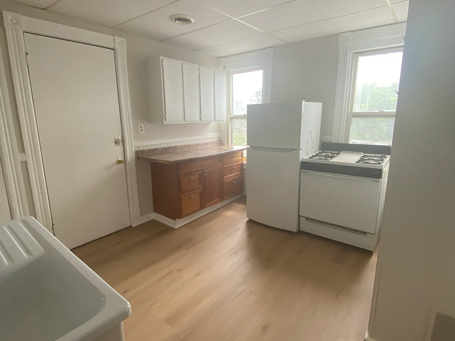 4 bed, $1,650 — Photo 3