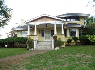 604 S Crest Rd, Chattanooga, TN 37404