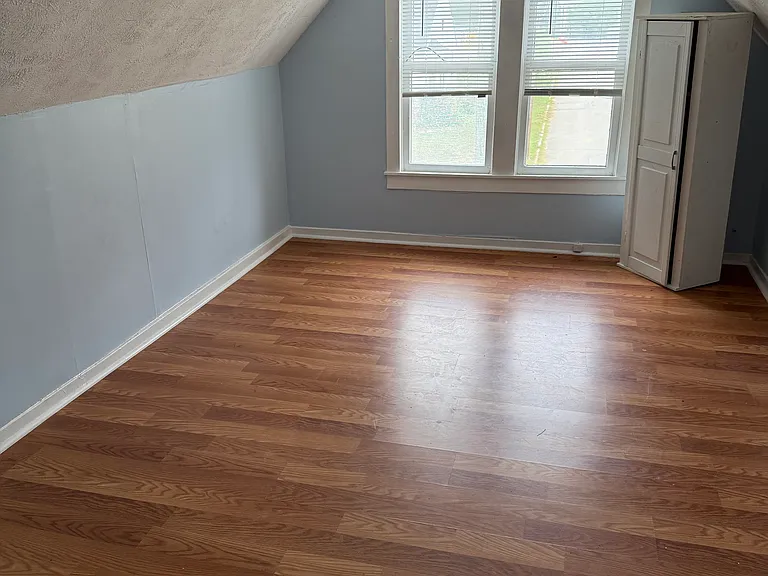 123 Campbell St — Photo 10