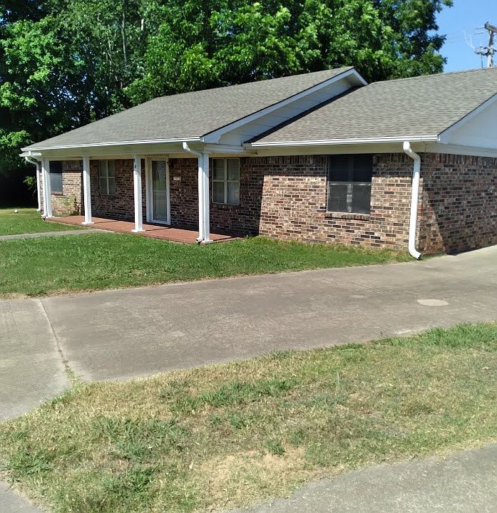 1st image of 100 S Meadow Pl