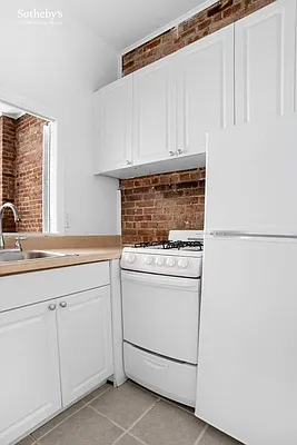 Sold by Sotheby's International Realty | media 5