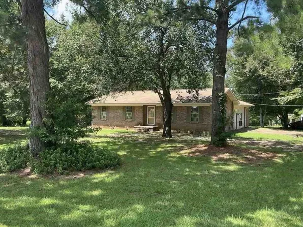 104 Marianna Dr, Abbeville, AL 36310