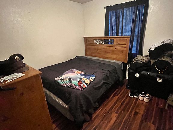 2nd image of 5802 Redstone Dr APT B