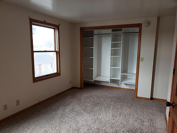 5th image of 83 W Lakewood Blvd