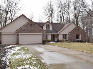 6881 Cardinal Dr, McCordsville, IN 46055