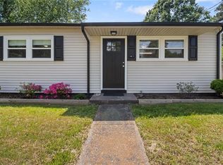 2407 Livesay Rd, Chesapeake, VA 23323