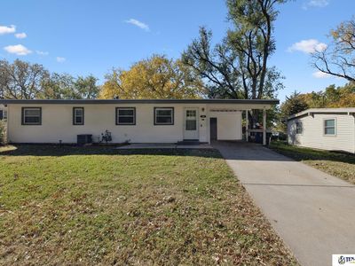 349 Prestwick Rd, Lincoln, NE, 68505