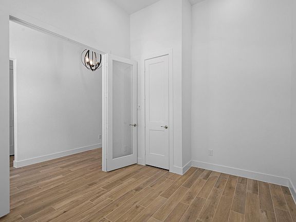 4th image of 30834 Pigeon Valley Dr