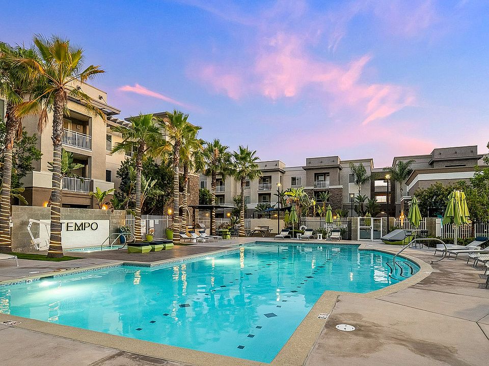 Stunning Swimming Pool in Tempo at Riverpark