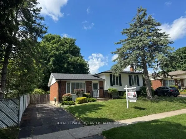 85 McTaggart Cres, London, ON N5X 2E2