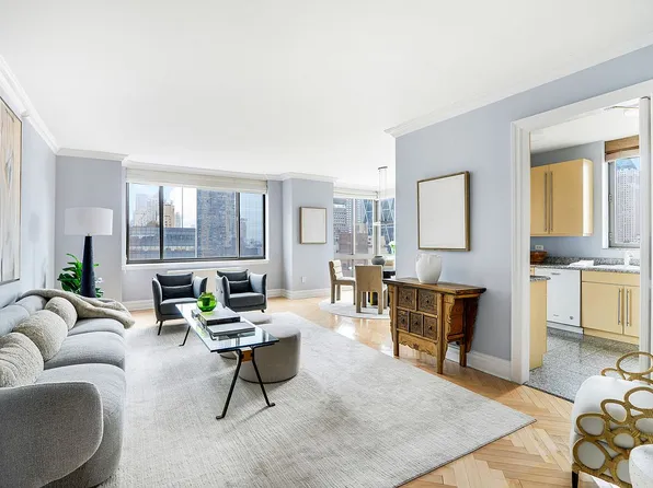 2 Columbus Ave APT 17C, New York, NY 10023