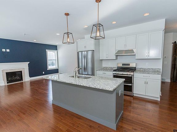 5th image of 24 Wyndham Way