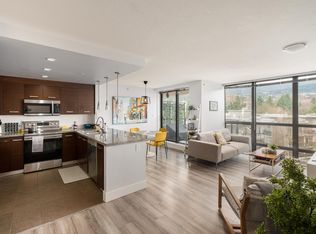 2959 Glen Dr #702, Coquitlam, BC V3B 0B8