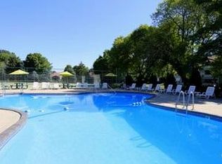 2008 Melrose Dr, Champaign, IL