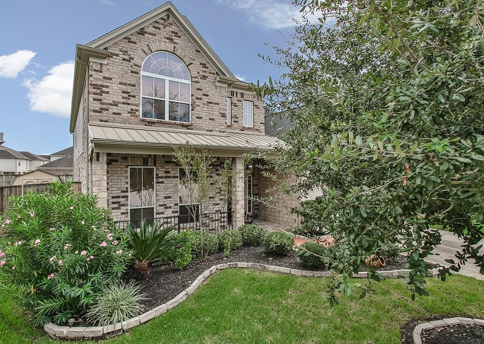 1st image of 19007 Cambridge Vale Ct