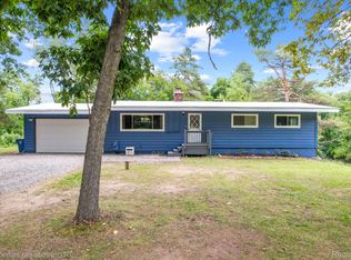 2480 Woodcroft St, White Lake, MI