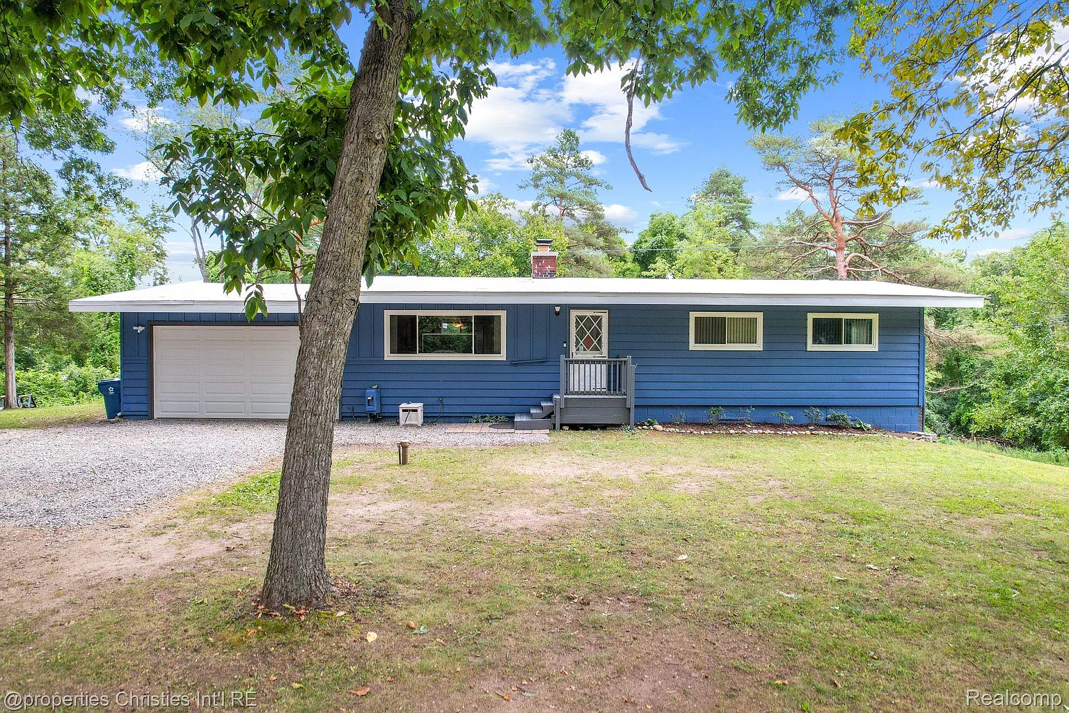 2480 Woodcroft St photo 1