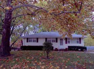 259 Hutchinson Rd, Ballwin, MO 63011