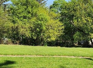 320 N California St, Sycamore, IL 60178