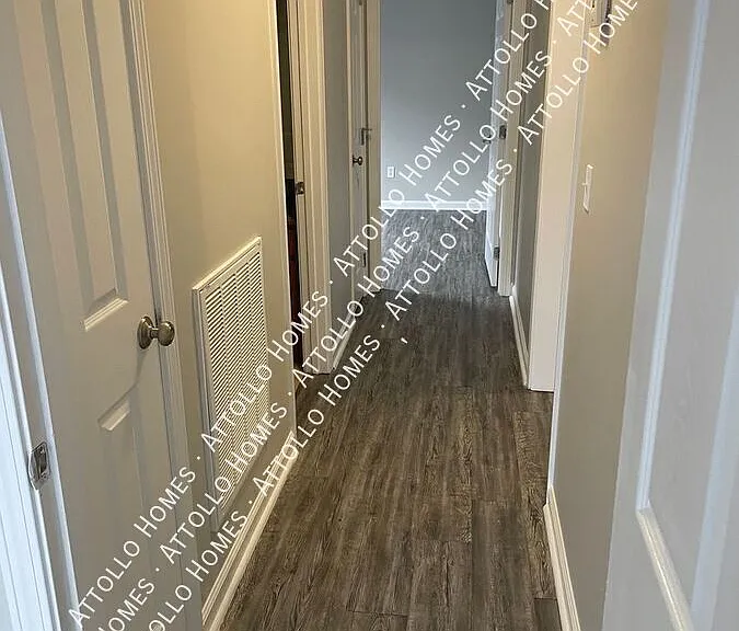 16427 Waterbury Ln — Photo 14