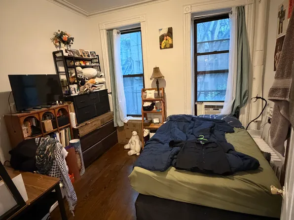 247 East 77th Street image 1 of 6