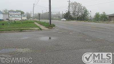 2nd image of 490 W Sherman Blvd