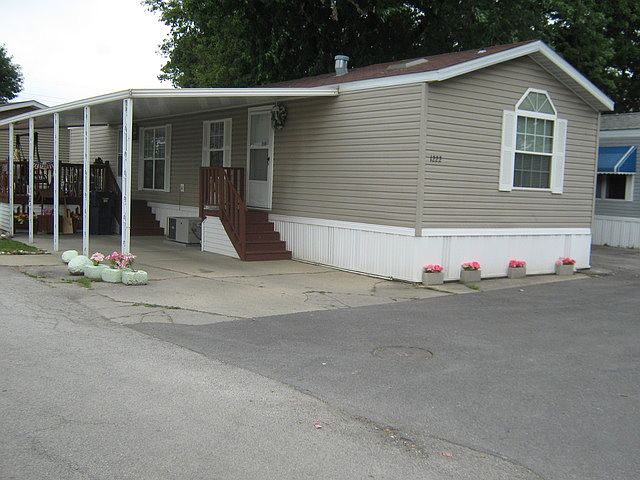 1st image of 8800 S Harlem Ave Trailer 1222