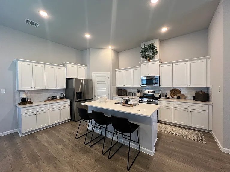 3210 Mattie Grey Ln — Photo 4