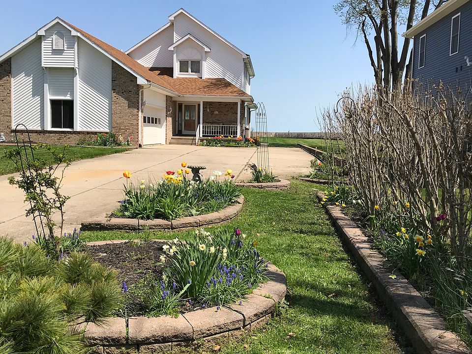 1st image of 10148 Lapointe Dr