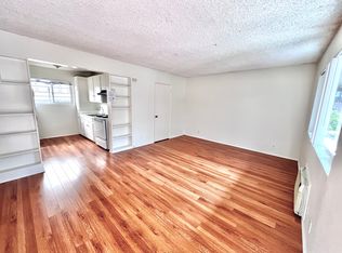 14555 Saticoy St #15, Van Nuys, CA 91405