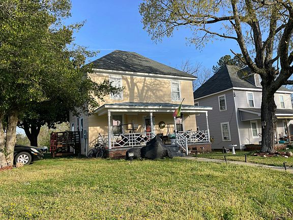 3rd image of 113 Church St