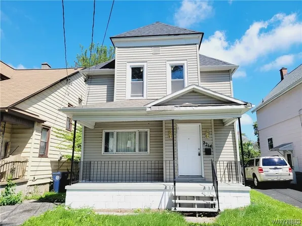 2214 Cleveland Ave, Niagara Falls, NY 14305
