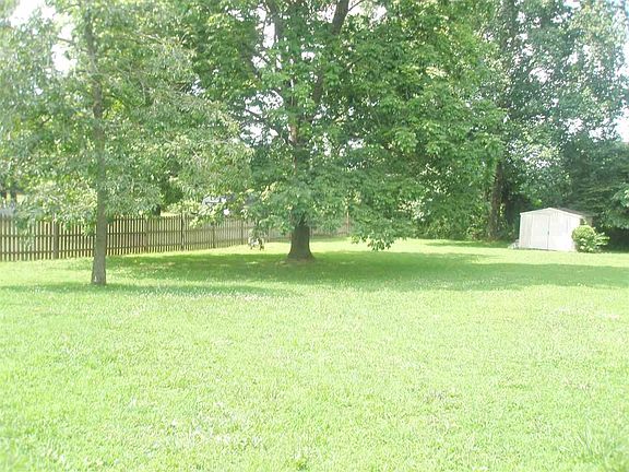 4th image of 855 S Melchoir Dr W
