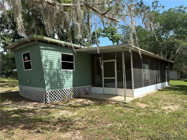 2820 N Lakefront Dr, Hernando, FL 34442