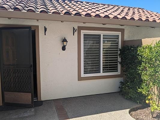 2nd image of 2940 Mauricia Ave