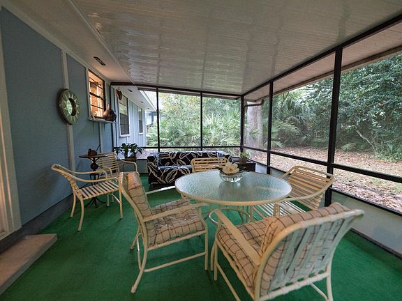 5th image of 926 Northbrook Dr